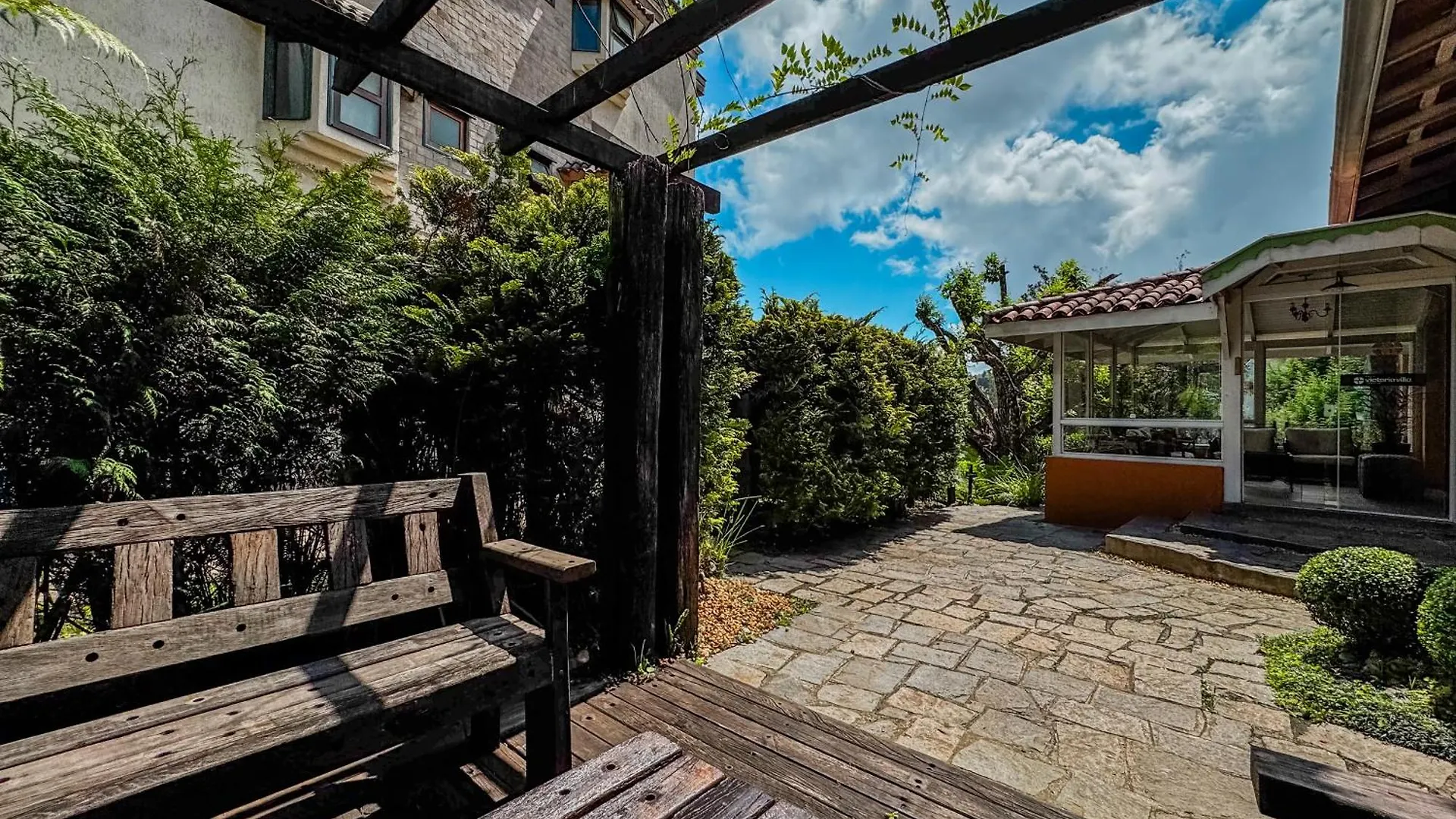 Pousada Victoria Villa By Nacional Inn - A 800 Metros Da Vila Capivari Campos do Jordao