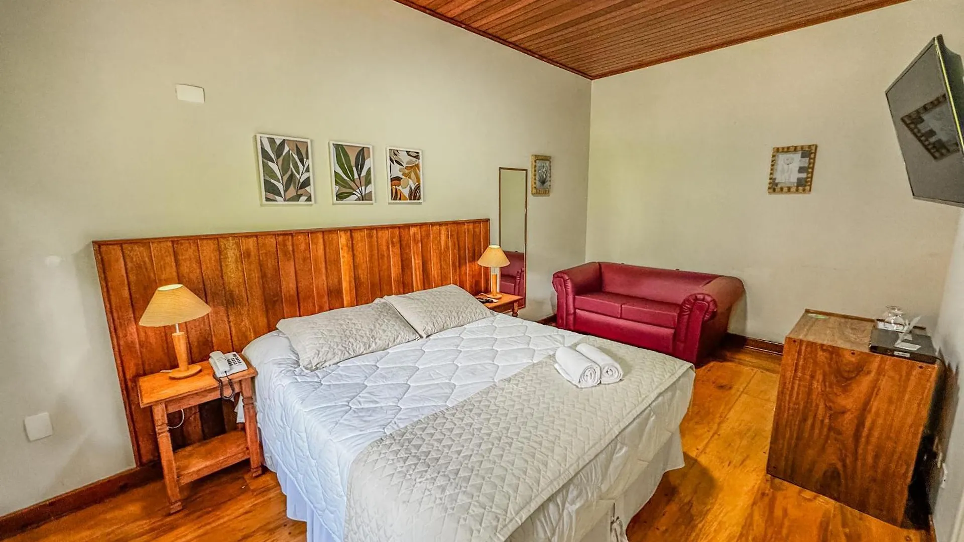 Pousada Victoria Villa By Nacional Inn - A 800 Metros Da Vila Capivari Campos do Jordao