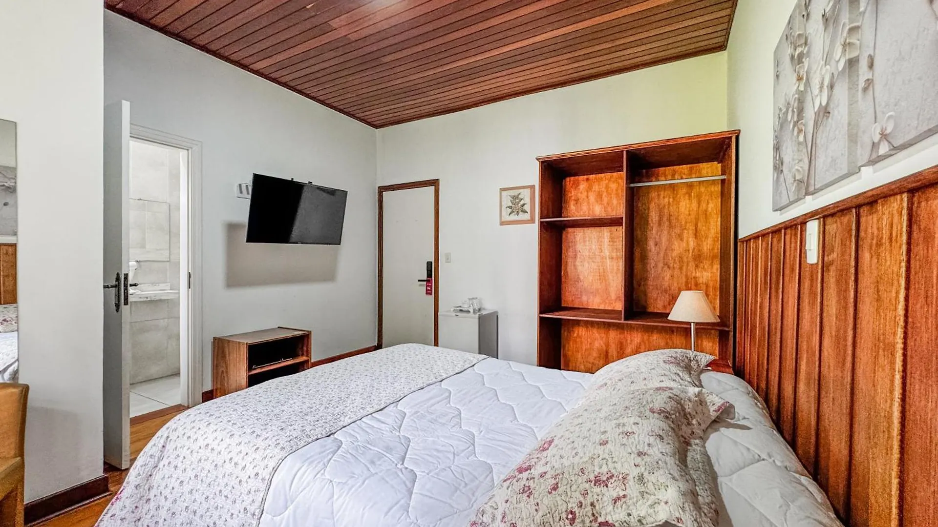 ***  Pousada Victoria Villa By Nacional Inn - A 800 Metros Da Vila Capivari Campos do Jordão Brasile