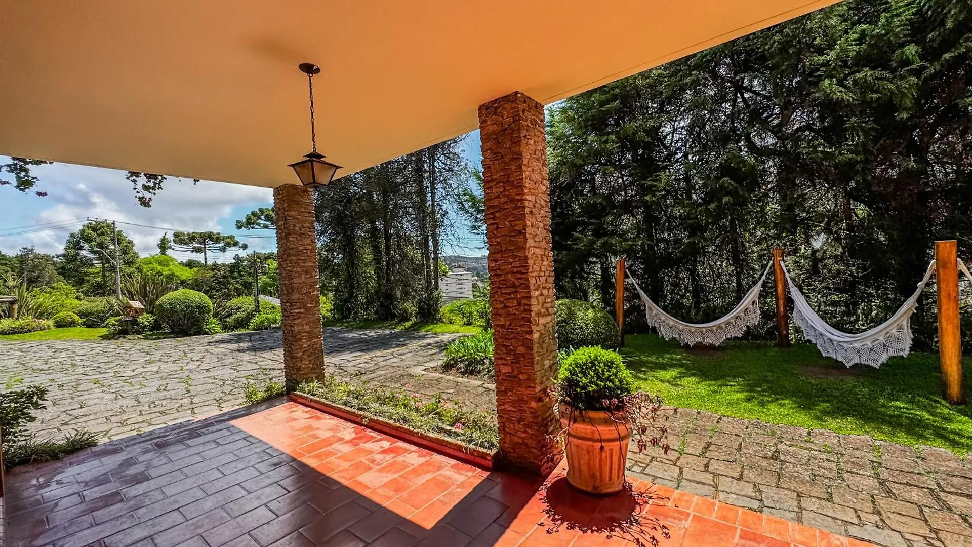 Pousada Victoria Villa By Nacional Inn - A 800 Metros Da Vila Capivari Campos do Jordao