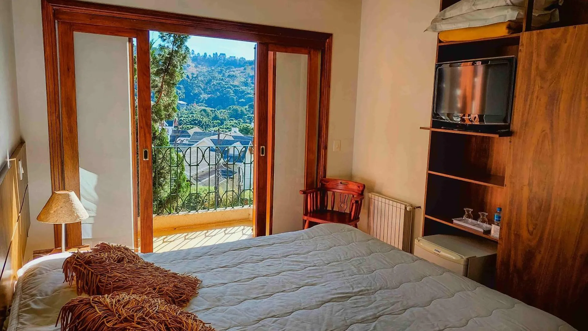 Pousada Victoria Villa By Nacional Inn - A 800 Metros Da Vila Capivari Campos do Jordao