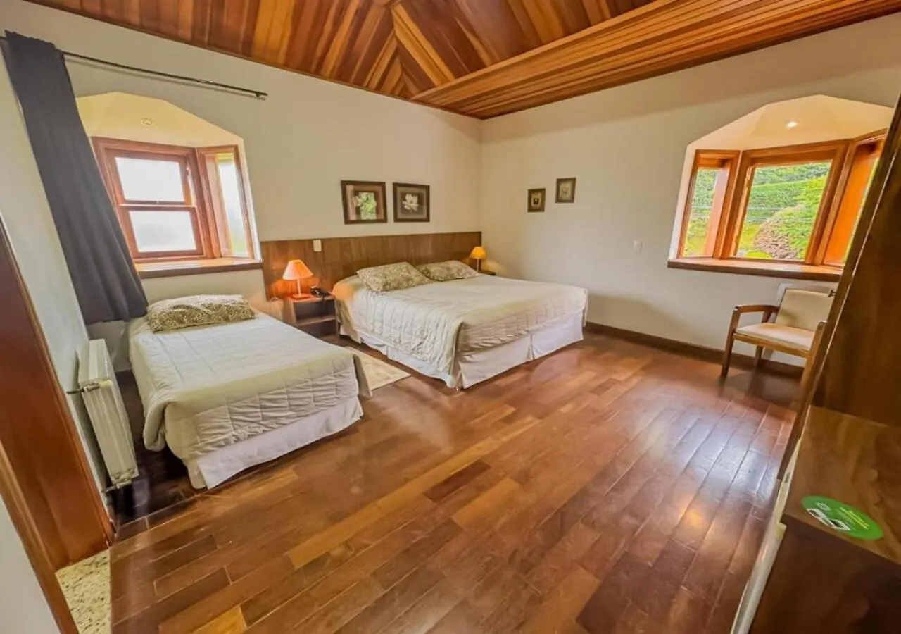 Pousada Victoria Villa By Nacional Inn - A 800 Metros Da Vila Capivari Campos do Jordao